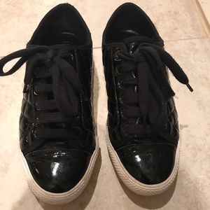Women’s Tory Burch patent leather quilted sneaker